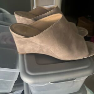Like new wedges